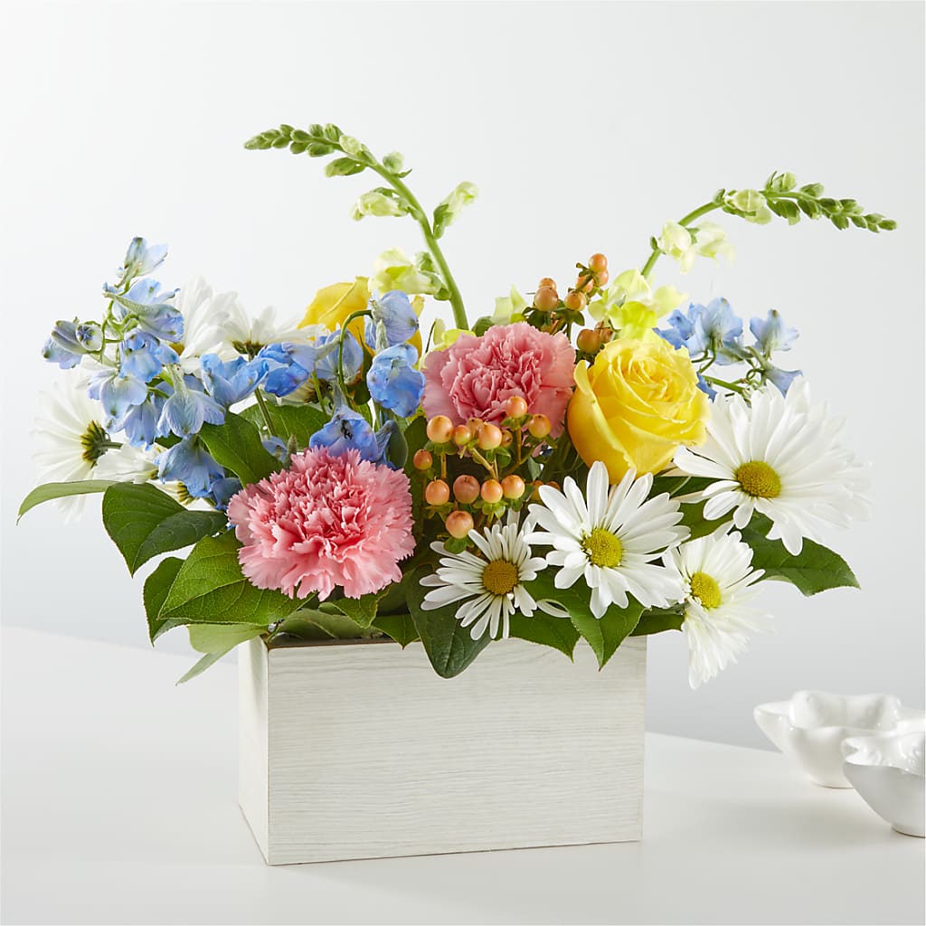 Sun Salutation Box Bouquet – ALISA'S UNIQUE DESIGNS, Spencer WV