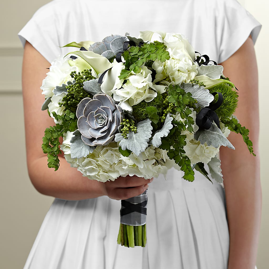 Sweet Innocence Bouquet – ALISA'S UNIQUE DESIGNS, Spencer WV