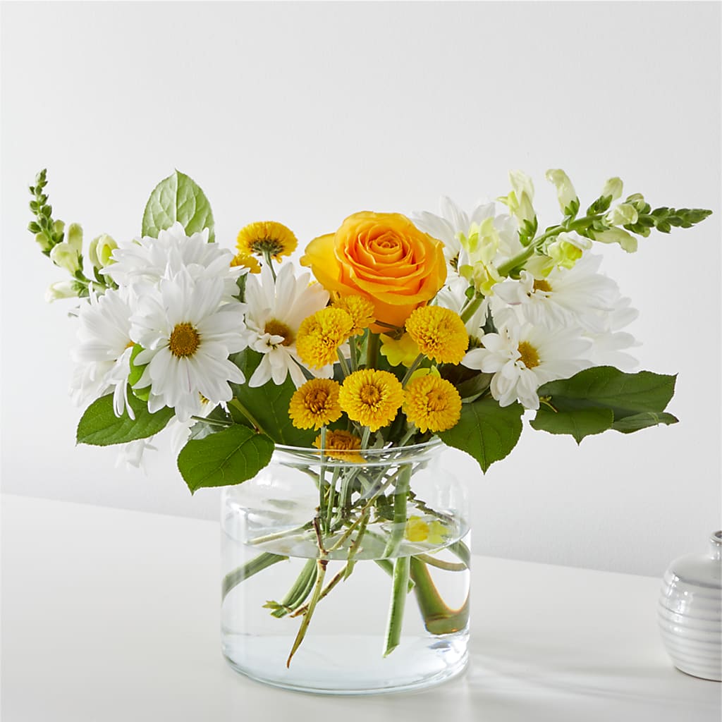 Sun Salutation Bouquet – ALISA'S UNIQUE DESIGNS, Spencer WV