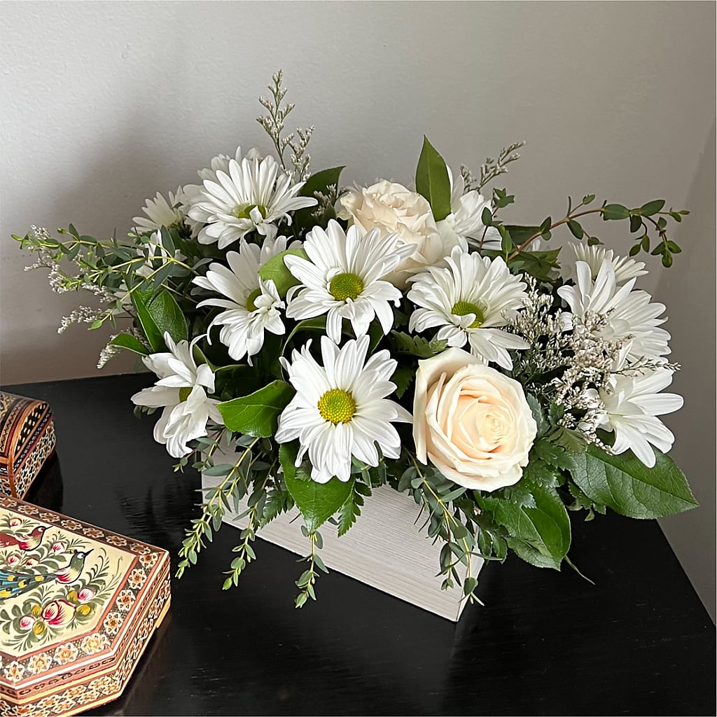 Fresh Linen Box Bouquet – ALISA'S UNIQUE DESIGNS, Spencer WV