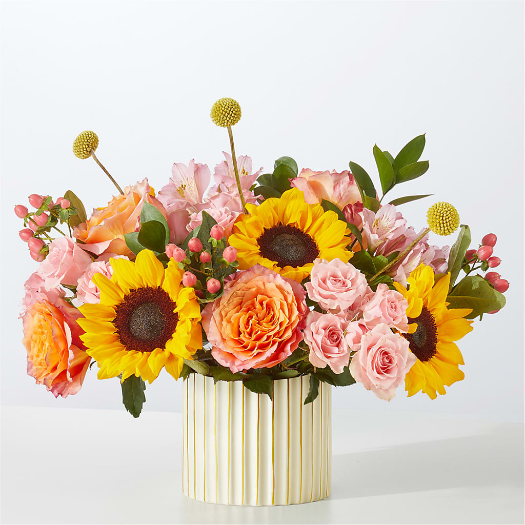 Sun's Out Bouquet – ALISA'S UNIQUE DESIGNS, Spencer WV