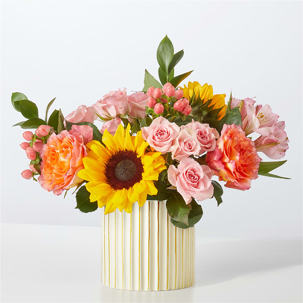 Sun's Out Bouquet – ALISA'S UNIQUE DESIGNS, Spencer WV