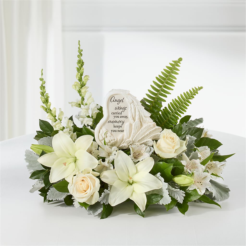 Holding You Close Arrangement – ALISA'S UNIQUE DESIGNS, Spencer WV