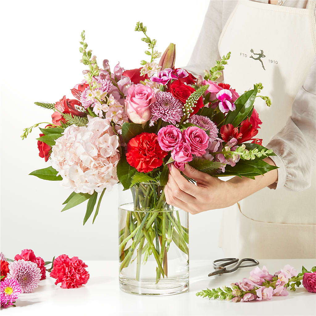 Swooning Over You - A Luxury Florist Original – ALISA'S UNIQUE DESIGNS, Spencer WV
