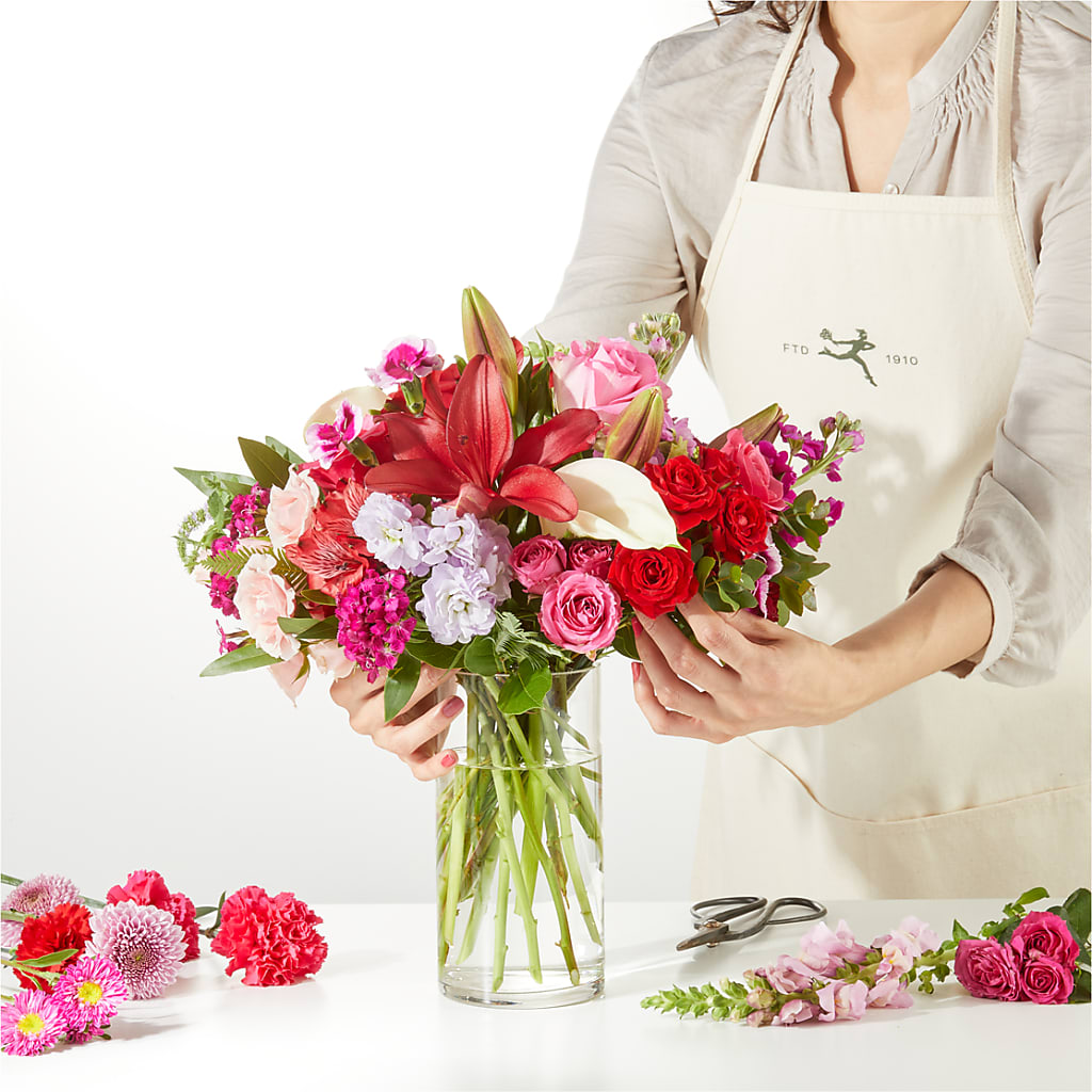 Swooning Over You - A Luxury Florist Original – ALISA'S UNIQUE DESIGNS, Spencer WV