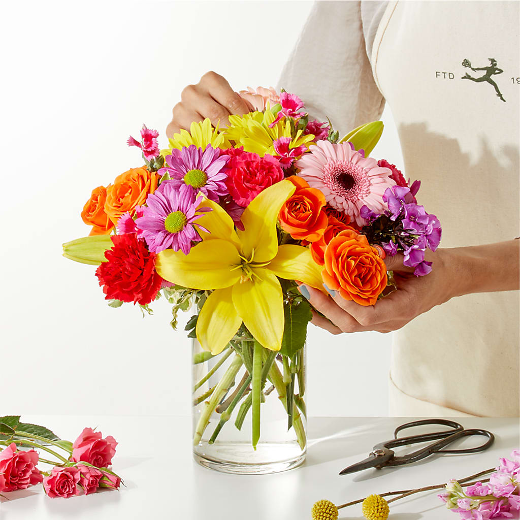Cue the Confetti - A Florist Original – ALISA'S UNIQUE DESIGNS, Spencer WV