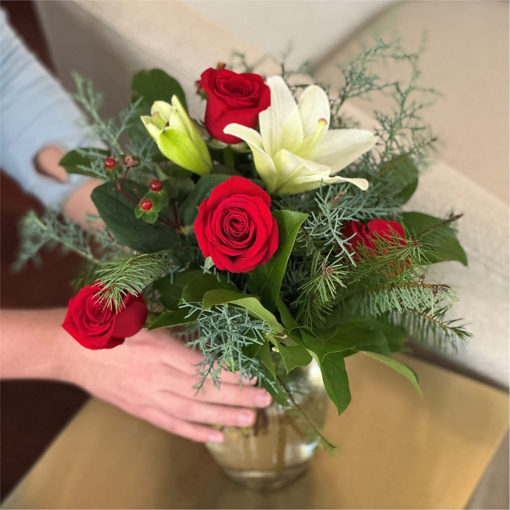 Glittering Lights Bouquet – ALISA'S UNIQUE DESIGNS, Spencer WV