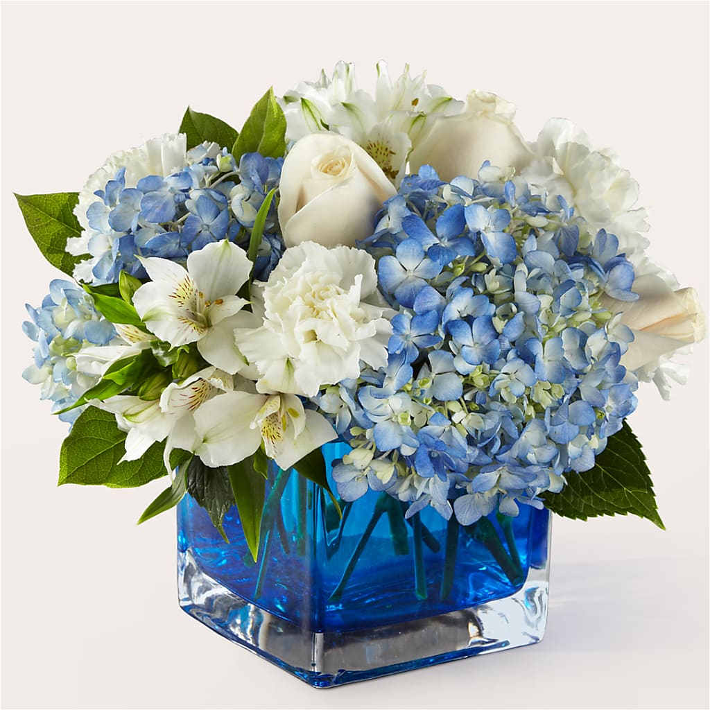 Soothing Waters Bouquet – ALISA'S UNIQUE DESIGNS, Spencer WV