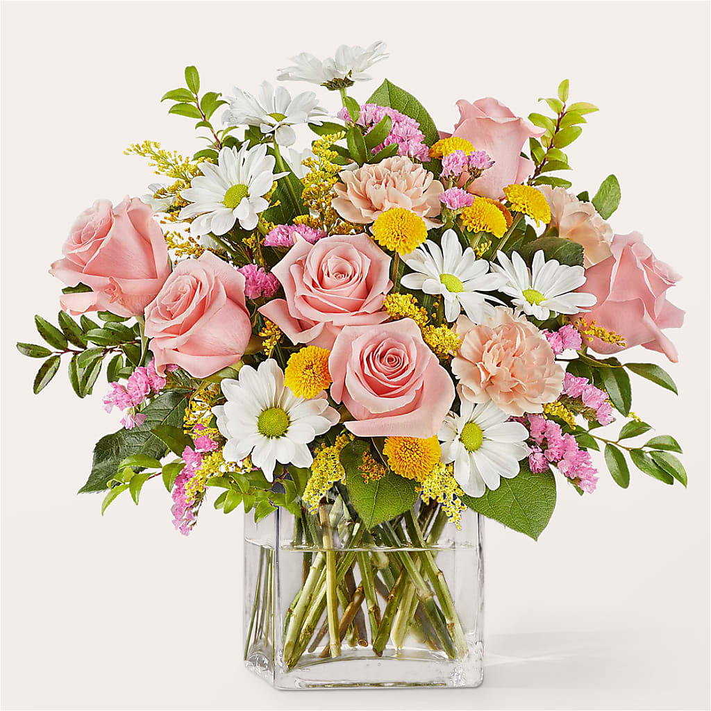Country Cottage Bouquet – ALISA'S UNIQUE DESIGNS, Spencer WV