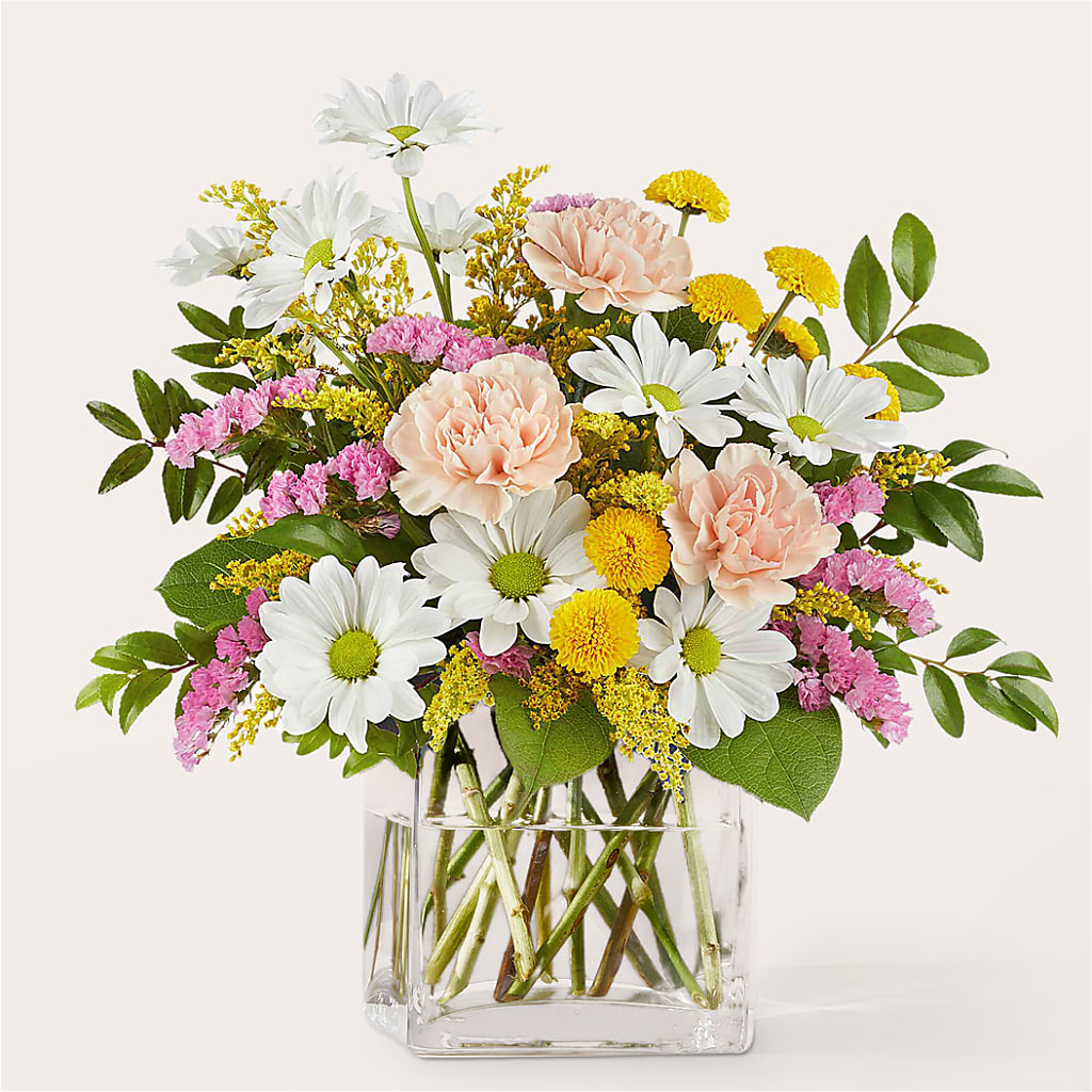 Country Cottage Bouquet – ALISA'S UNIQUE DESIGNS, Spencer WV