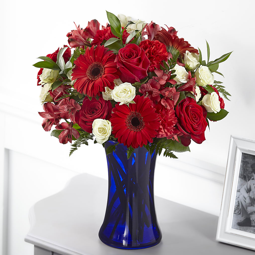 Hearts Embrace Bouquet – ALISA'S UNIQUE DESIGNS, Spencer WV