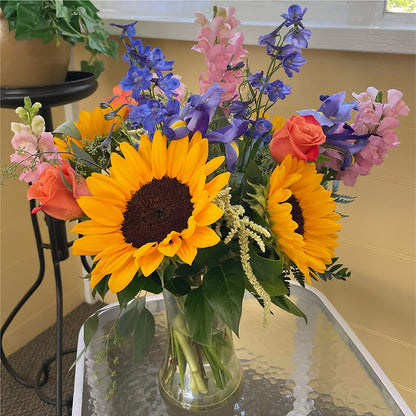 Rays of Life Bouquet – ALISA'S UNIQUE DESIGNS, Spencer WV