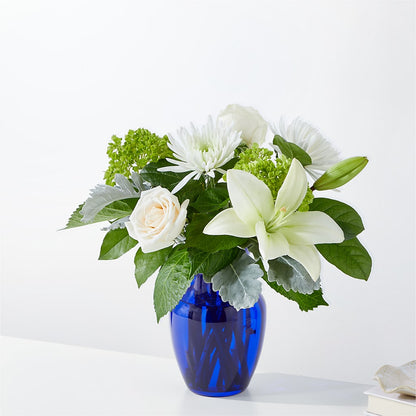 Snowy Dreams Bouquet – ALISA'S UNIQUE DESIGNS, Spencer WV
