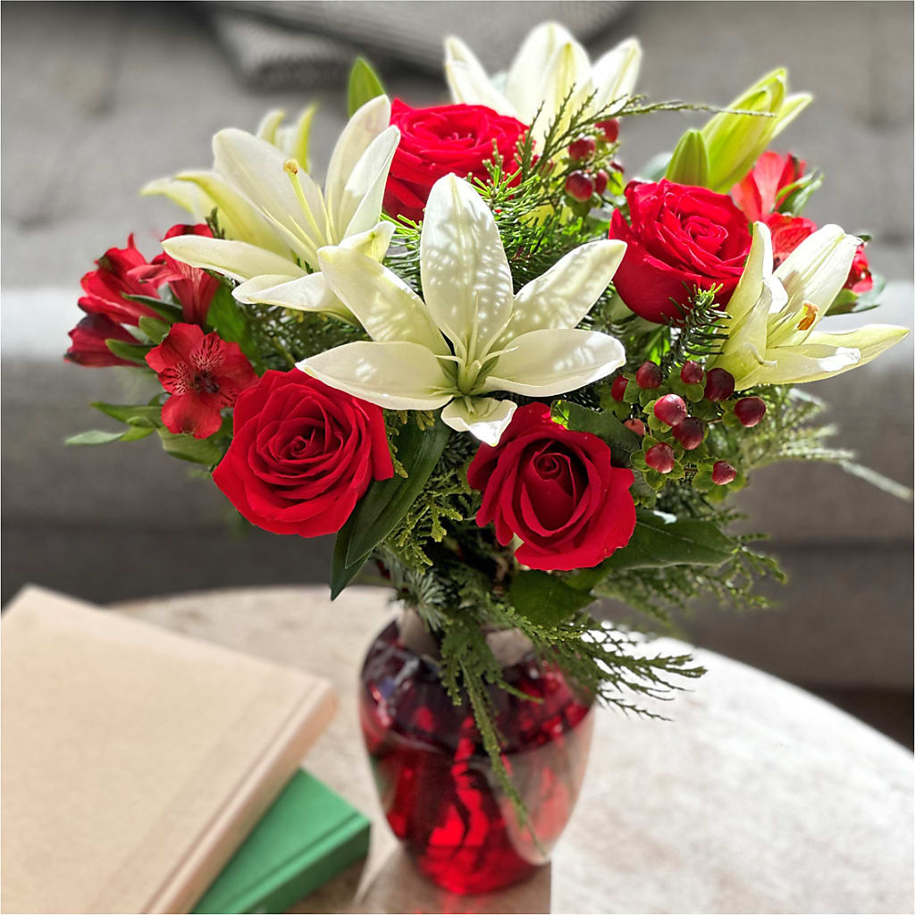 Evergreen Delight Bouquet – ALISA'S UNIQUE DESIGNS, Spencer WV