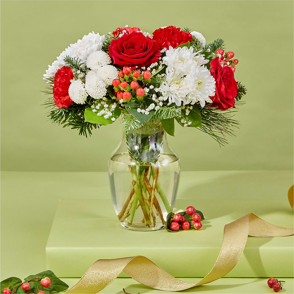 Chance of Flurries Bouquet – ALISA'S UNIQUE DESIGNS, Spencer WV