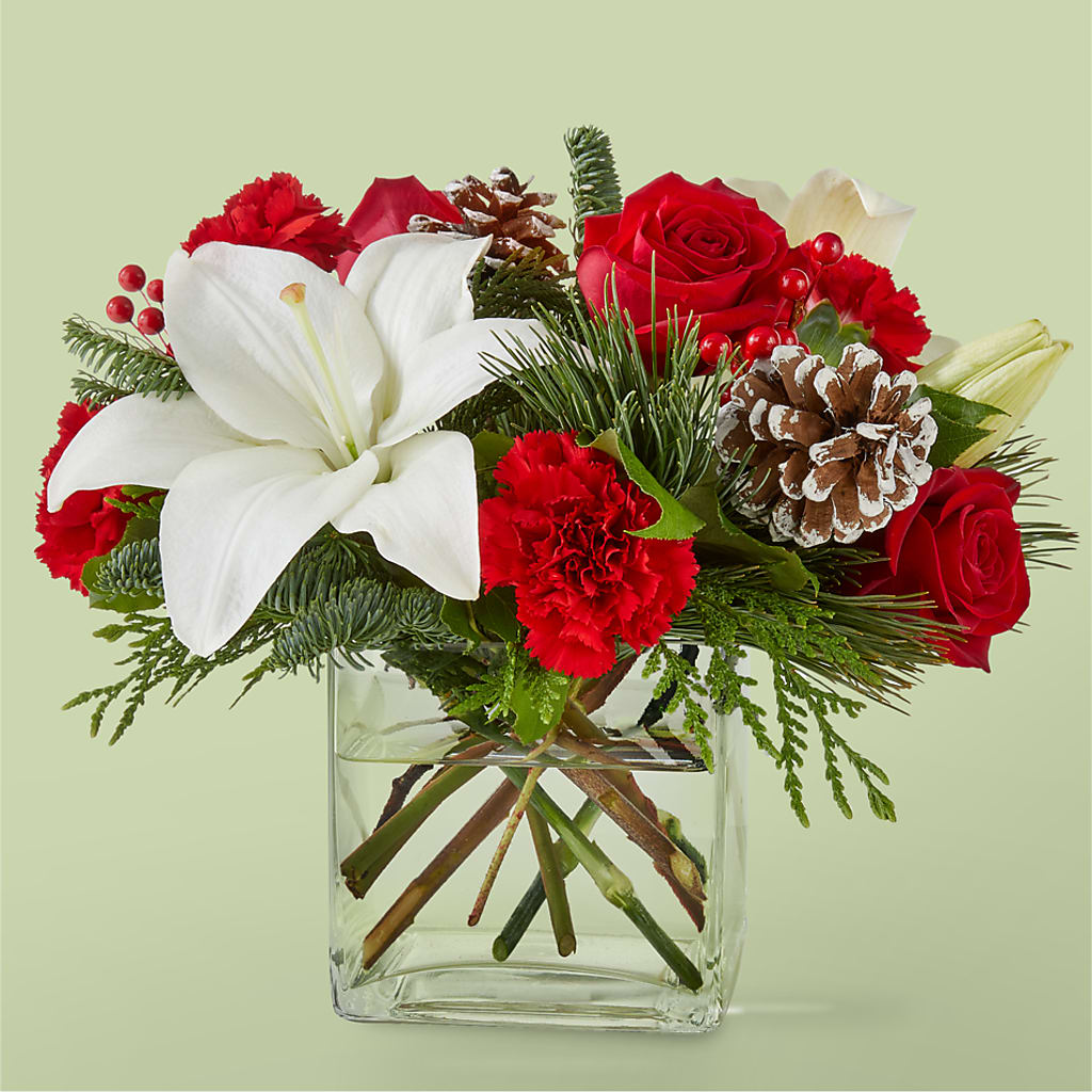 Glistening Icicles Bouquet – ALISA'S UNIQUE DESIGNS, Spencer WV