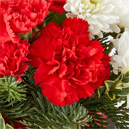 Christmas Market Bouquet – ALISA'S UNIQUE DESIGNS, Spencer WV