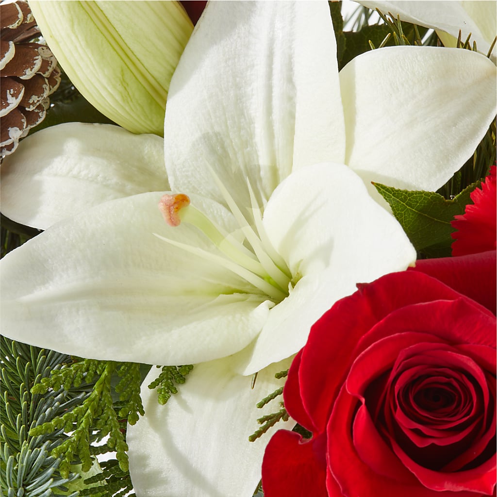 Oh So Jolly Bouquet – ALISA'S UNIQUE DESIGNS, Spencer WV