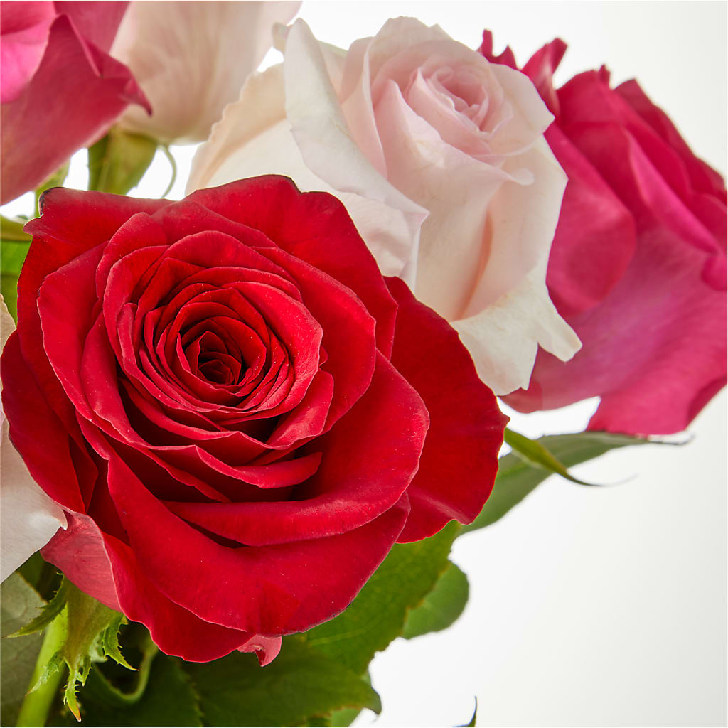 Charming Rose Bouquet – ALISA'S UNIQUE DESIGNS, Spencer WV