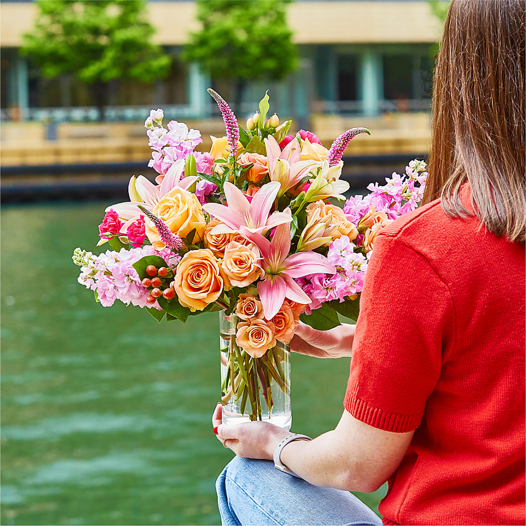 Bisous Bouquet – ALISA'S UNIQUE DESIGNS, Spencer WV