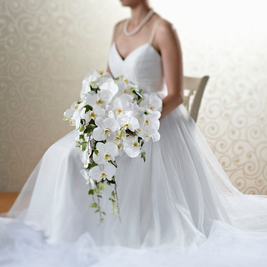 Classic White Bouquet – ALISA'S UNIQUE DESIGNS, Spencer WV