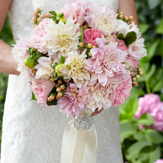 Heart's Promise Bouquet – ALISA'S UNIQUE DESIGNS, Spencer WV