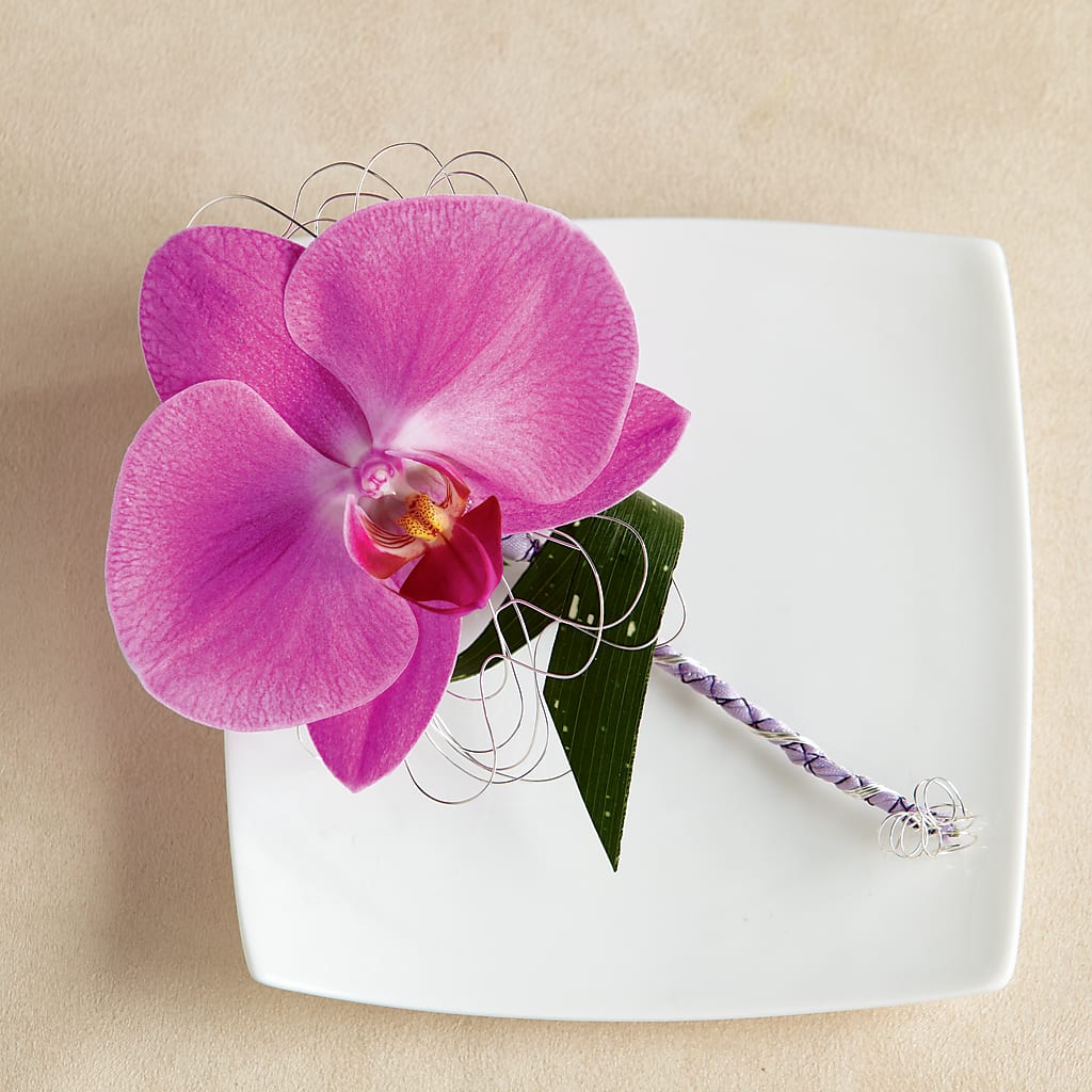 Glorious Boutonniere – ALISA'S UNIQUE DESIGNS, Spencer WV