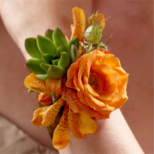 Irresistible Love Wrist Corsage – ALISA'S UNIQUE DESIGNS, Spencer WV