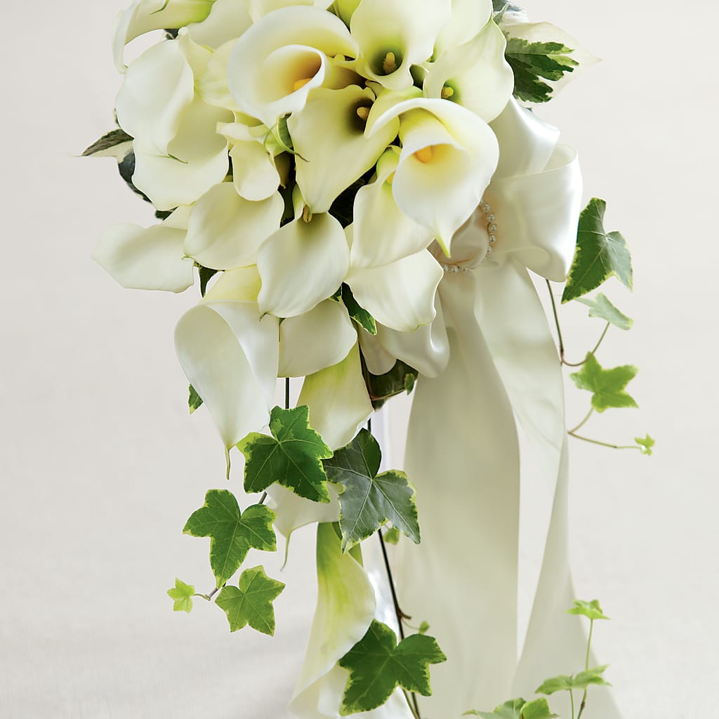 White Chapel Bouquet – ALISA'S UNIQUE DESIGNS, Spencer WV