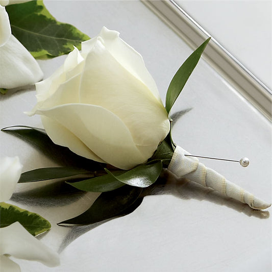 White Rose Boutonniere – ALISA'S UNIQUE DESIGNS, Spencer WV