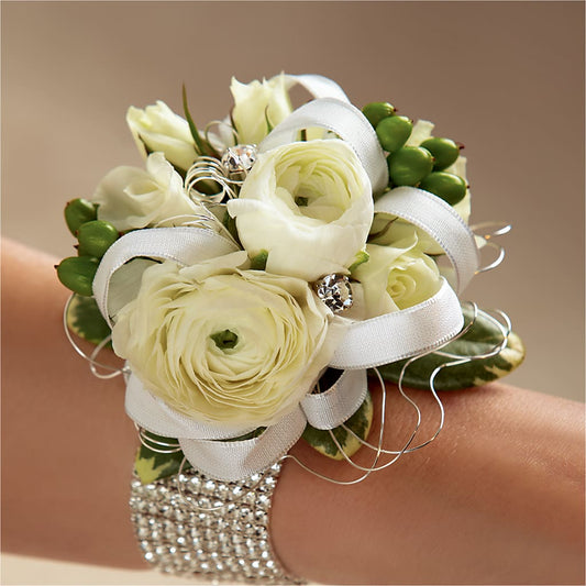 White Wedding Corsage – ALISA'S UNIQUE DESIGNS, Spencer WV